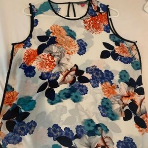 Vince Camuto Floral Top